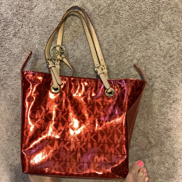 Michael Kors tote bag. Excellent condition. - Picture 3 of 5